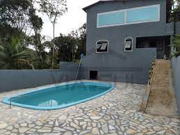 Casa à venda em Juquitiba com piscina