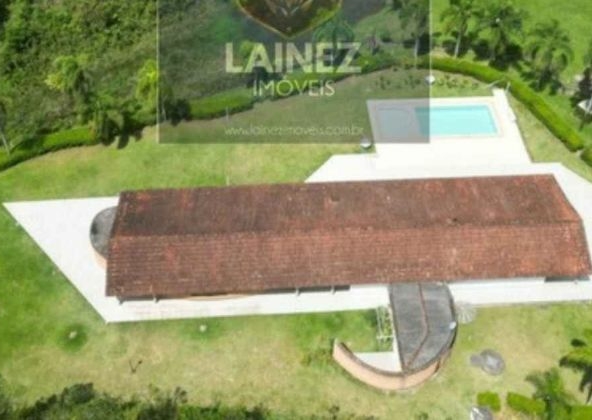 Sítio de Alto Padrão em São Lourenço da Serra: 126.000 m² de Luxo e Natureza